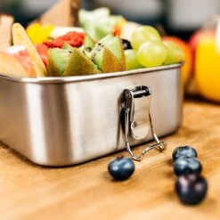 Schmatzfatz Eco Lunchbox 1200ml 19,5 X 14,5 X 6,5 Cm (BxHxT) Edelstahl 9 Schmatzfatz Eco Lunchbox 1200ml 19,5 X 14,5 X 6,5 Cm (BxHxT) Edelstahl -Klarstein Verkaufsgeschäft 10037956 yy 0004 logo